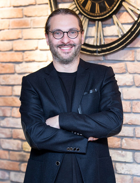 Slider image (5) Dr. Alper Tuncel - Plastic Surgery